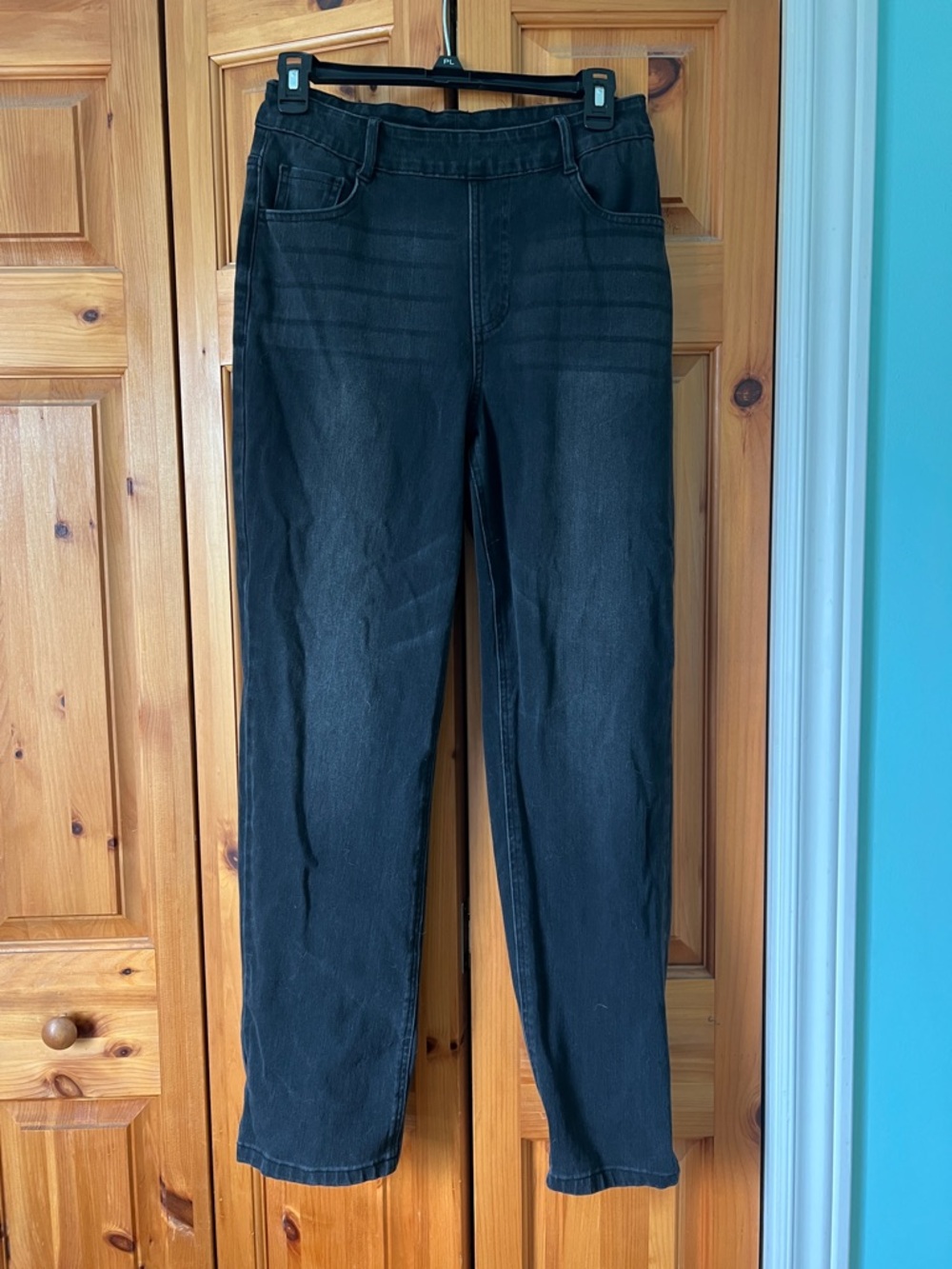 HALARA Black Straight Leg Women's Jeans